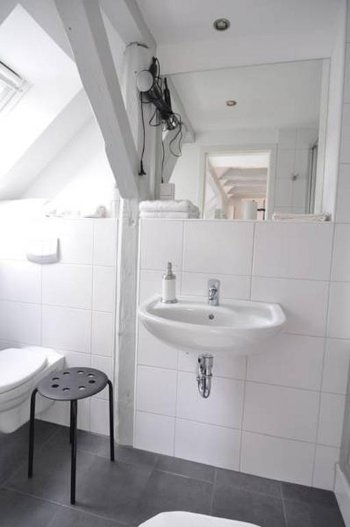Wertschaetzer II - Unter Der Wehme Apartment Detmold Room photo