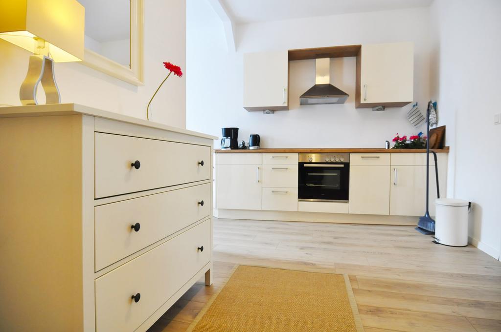 Wertschaetzer II - Unter Der Wehme Apartment Detmold Room photo